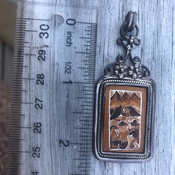 Vintage Sterling Silver Story Teller Pendant with Ornate Frame - Picture 9 of 9